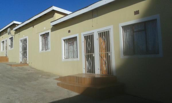 Amafana Guest House Mount Frere Dış mekan fotoğraf